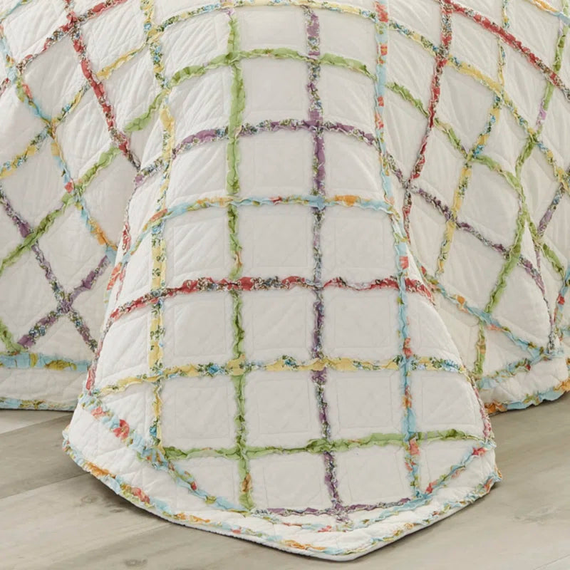 Ruffle Garden Cotton Quilt