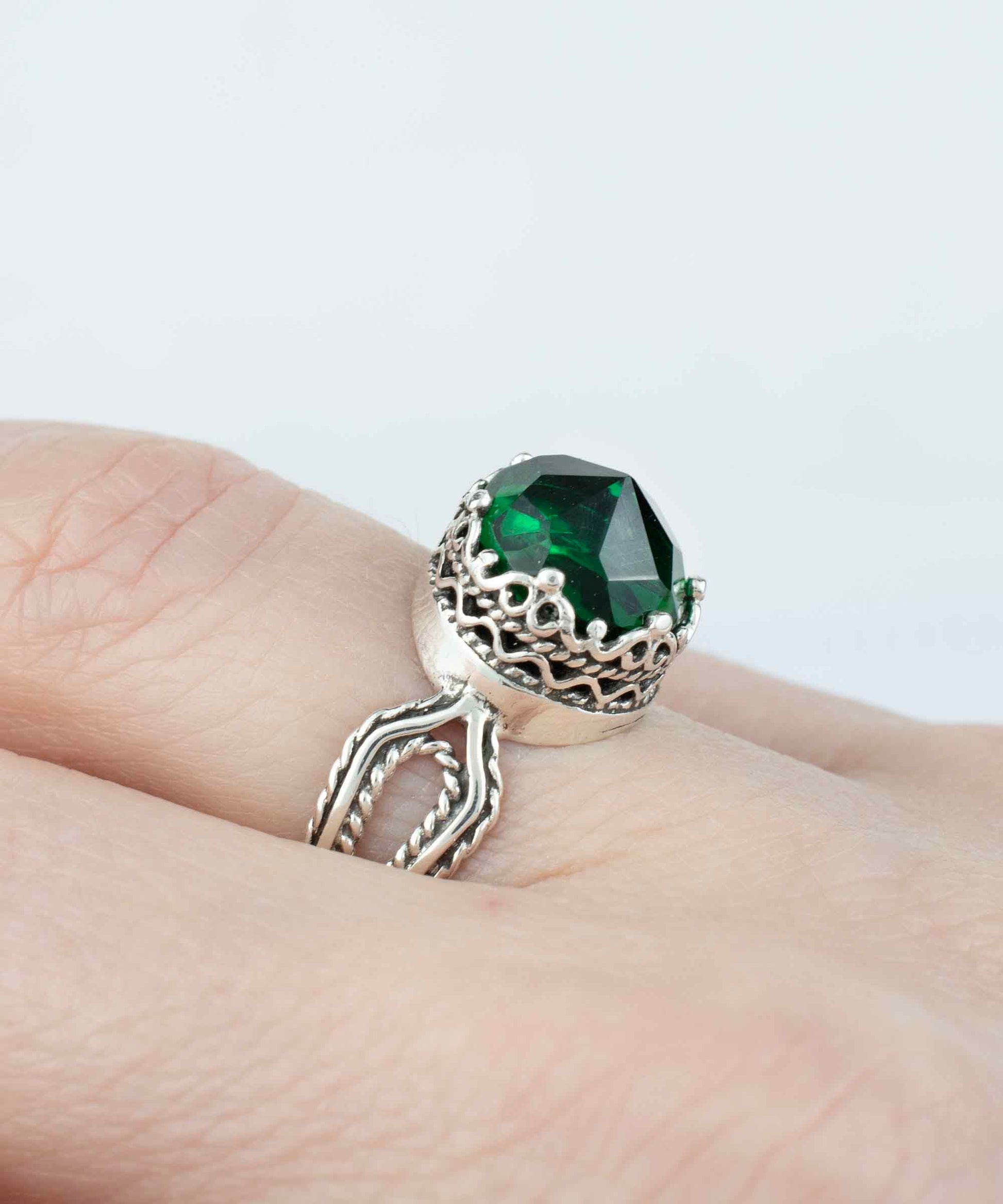 Peridot Gemstone Filigree Art Women Sterling Silver Cocktail Ring