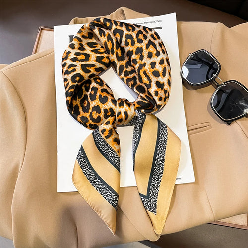 2024 New Fashion 70X70cmPrinted Women's Scarf Pashmina Silk Scarf